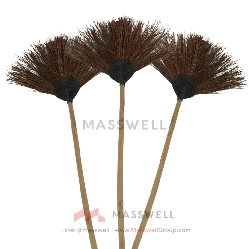 [W-OT0070] ไม้กวาดหยากไย่ ด้ามไม้ธรรมชาติ